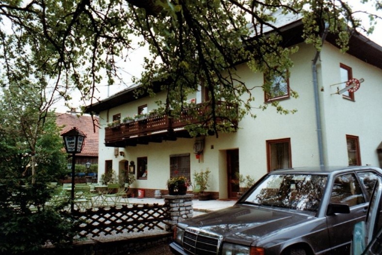 Datei:Gasthof Gebhart.jpg