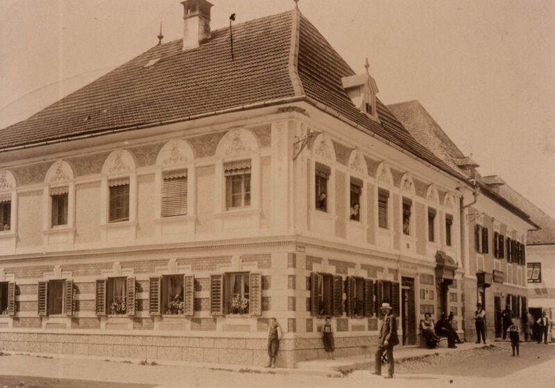 Datei:Marktplatz Lösch um 1913.jpg