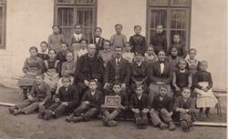 2. Schulklasse 1919.jpg