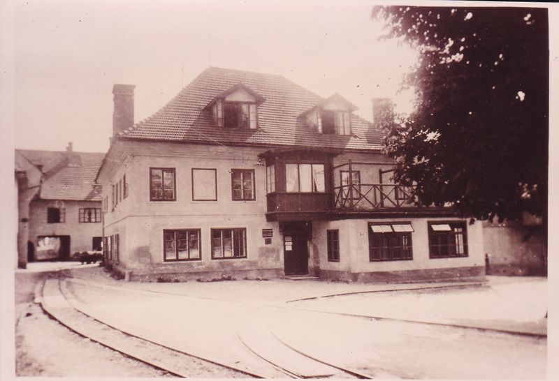 Datei:Beamtenhaus Starlingermühle ca. 1895.jpg