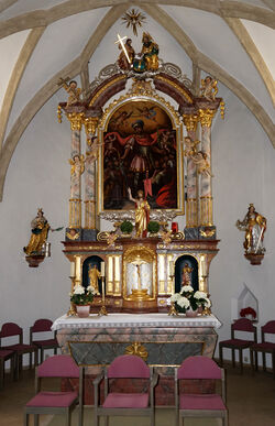 Altar in der Pfarrkirche Nußdorf.jpg