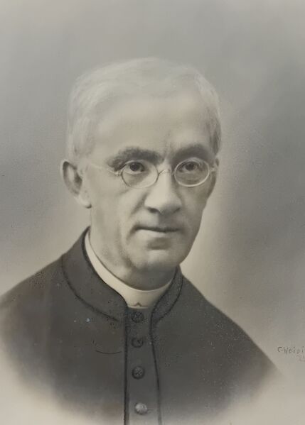 Datei:Johann Höller-Pfarrer.jpg