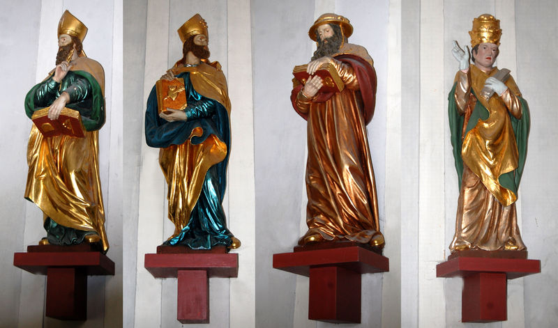 Datei:Collage der Statuen in der Kalvarienkirche.jpg