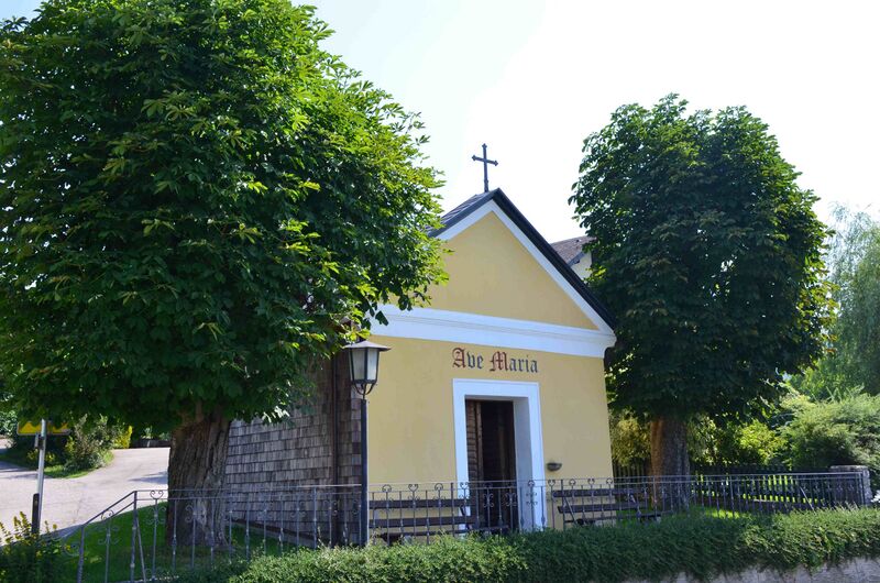 Datei:Palmsdorfer Kapelle 2015.jpg