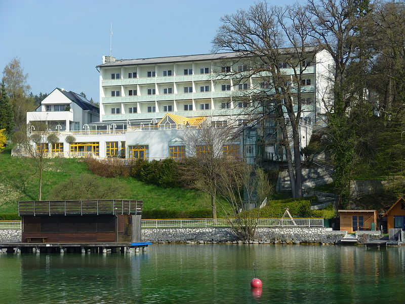Datei:P1040046 SWN Hotel Attersee.JPG