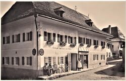 Gasthaus zum Goldenen Pflug um 1930.jpg