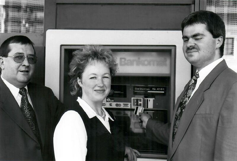 Datei:Bankomat-1995.jpeg