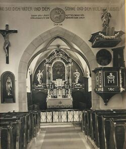 PfarrkircheNußdorfInnen1955.jpg