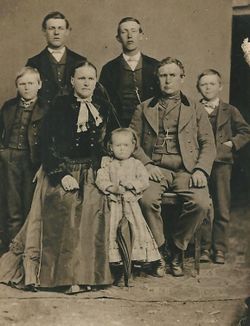 Lexenfamilie 1879.jpg