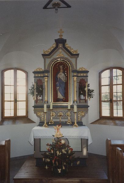 Datei:Kapelle 1993 innen Dez..jpg