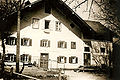 Die Obermühle (Auinger), hier 1950, war eine gewerbliche Mühle und später eine Bäckerei