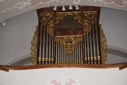 Orgel in der Pfarrkirche Unterach am Attersee.jpg