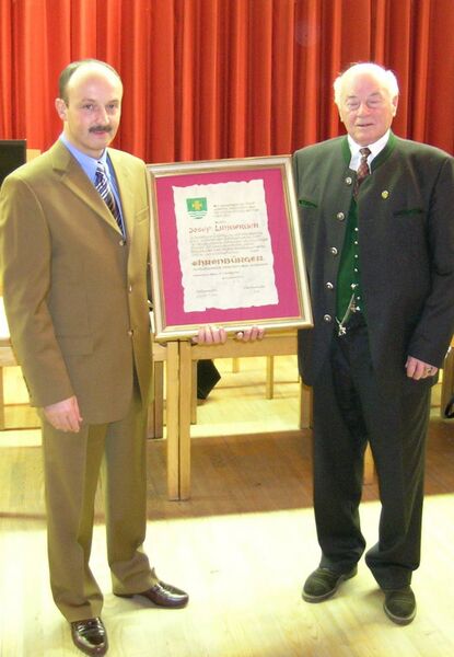 Datei:2003 Limberger Ehrenbürgerschaft 12.12.03.jpg